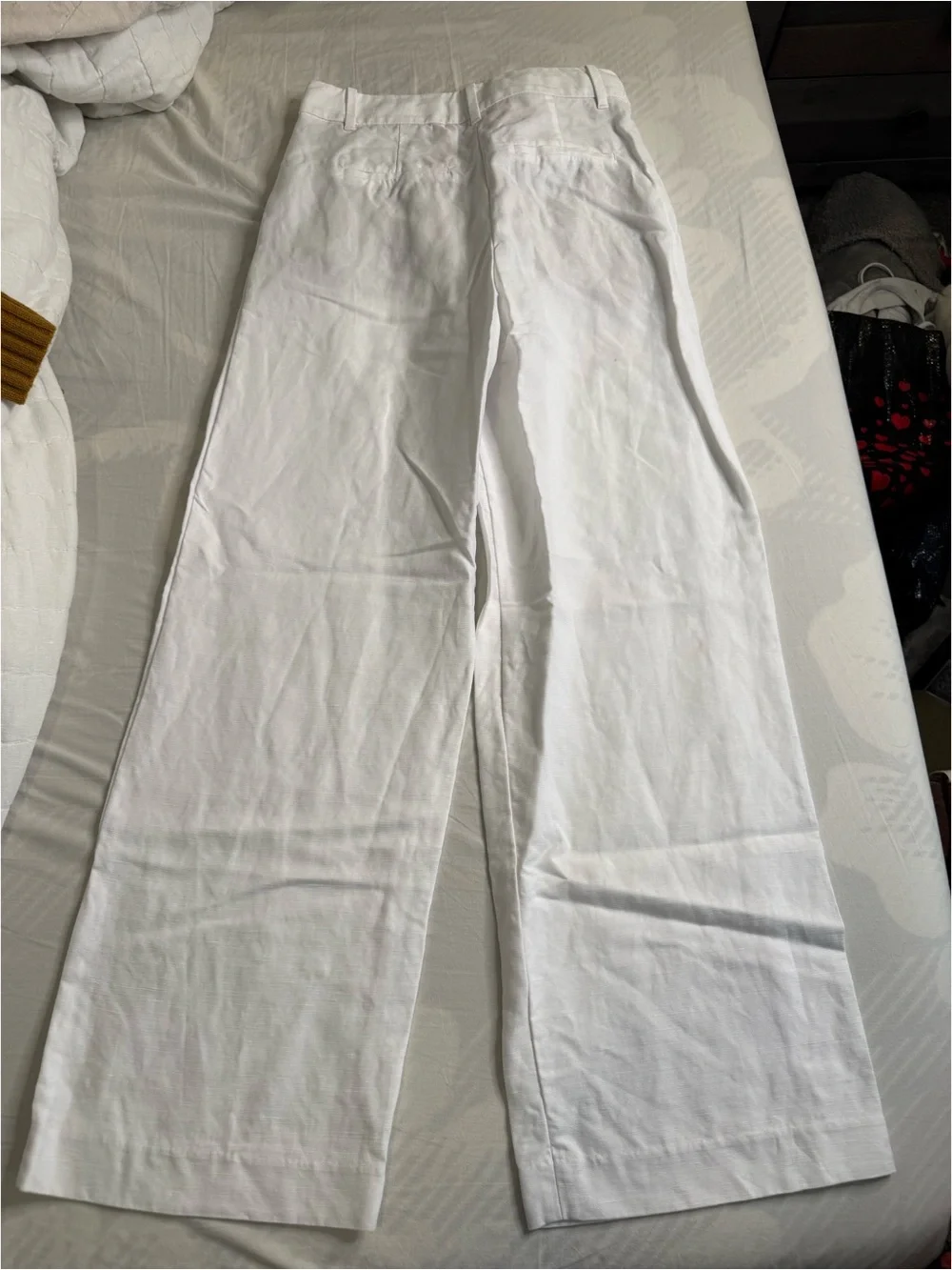 Classic Wide-Leg Linen-Blend Pants in White